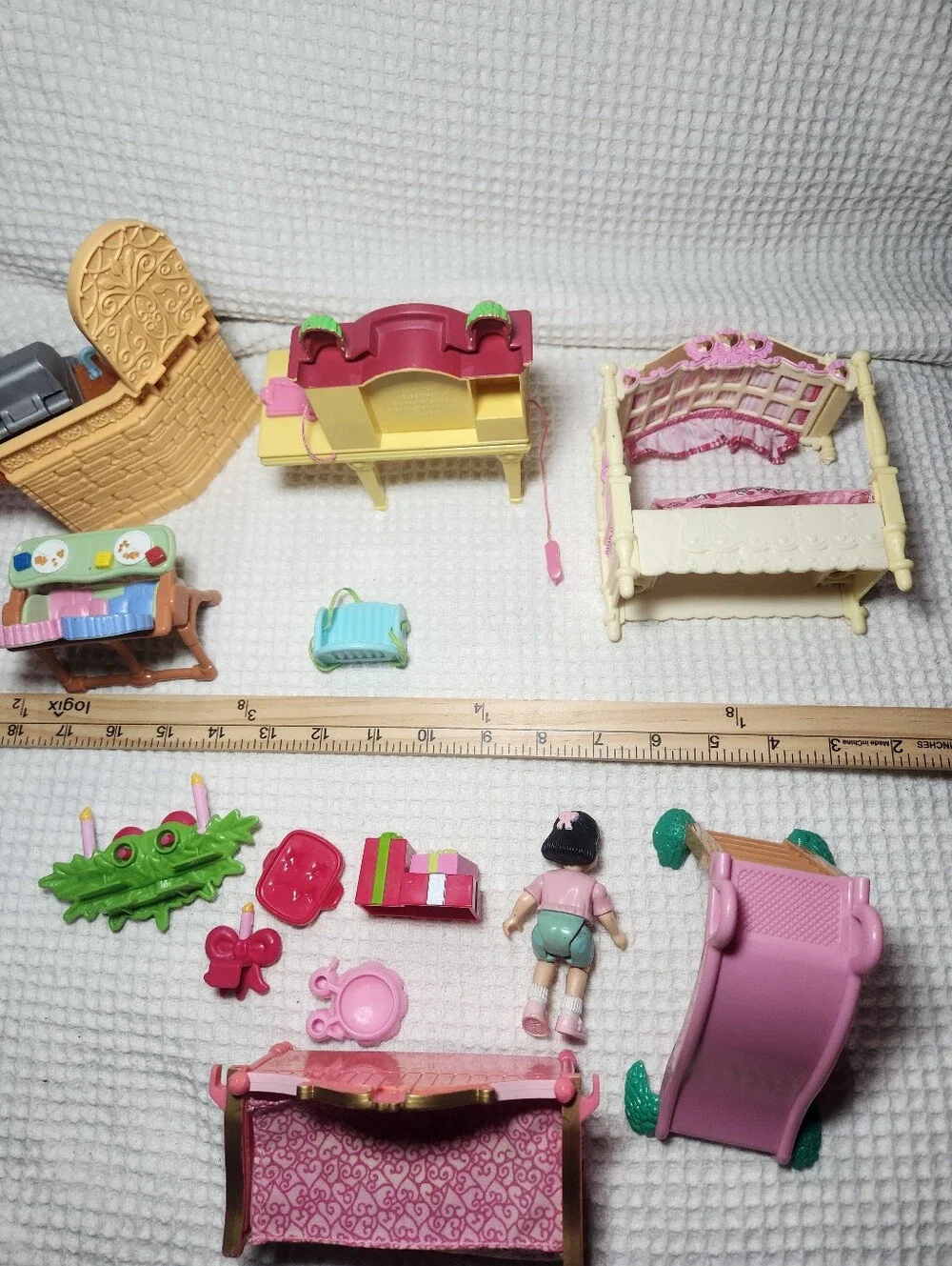 Fisher-Price Loving Family Dollhouse Furniture & Accessories 13pc Set